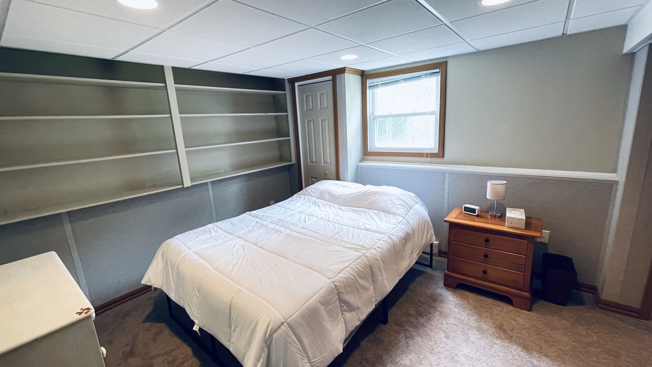 Photo of Bedroom in Geyser Crest