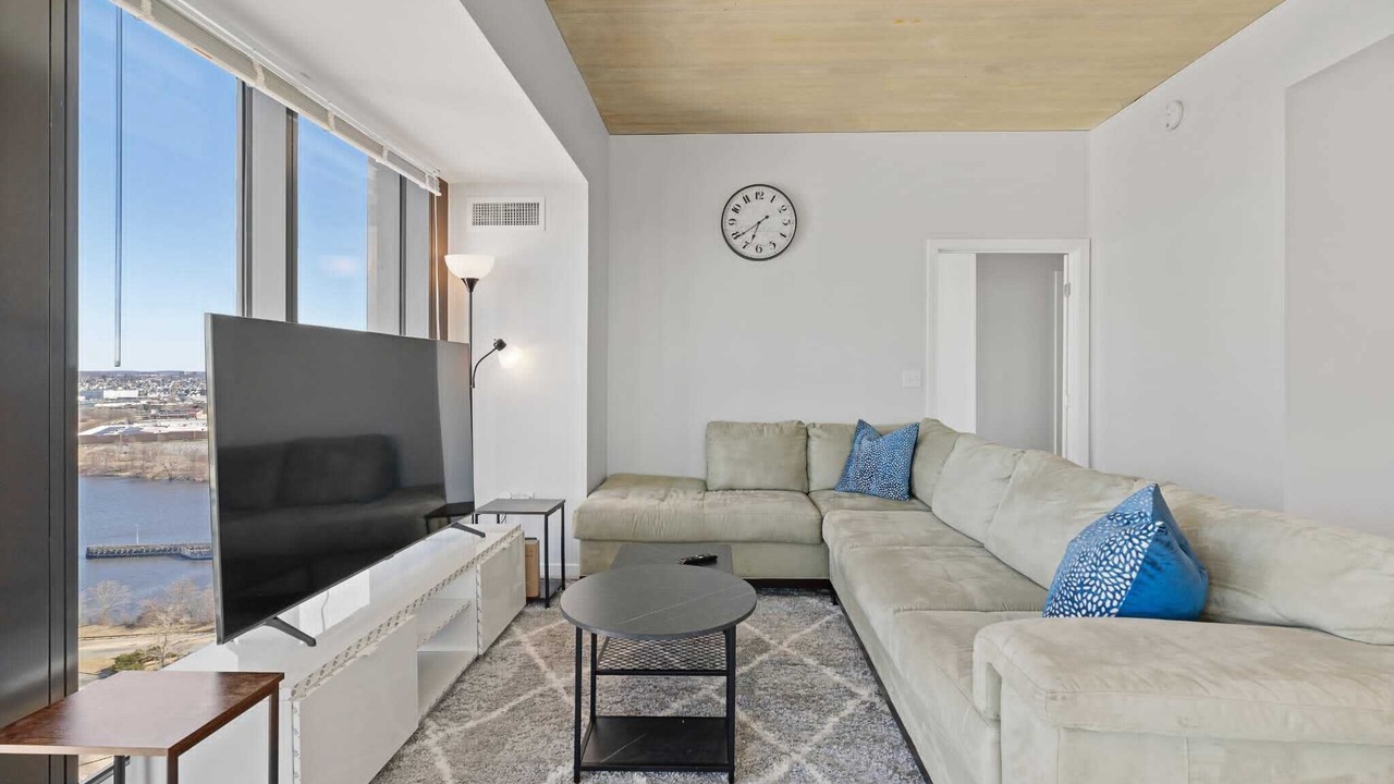 Photo of Livingroom in Assembly Square