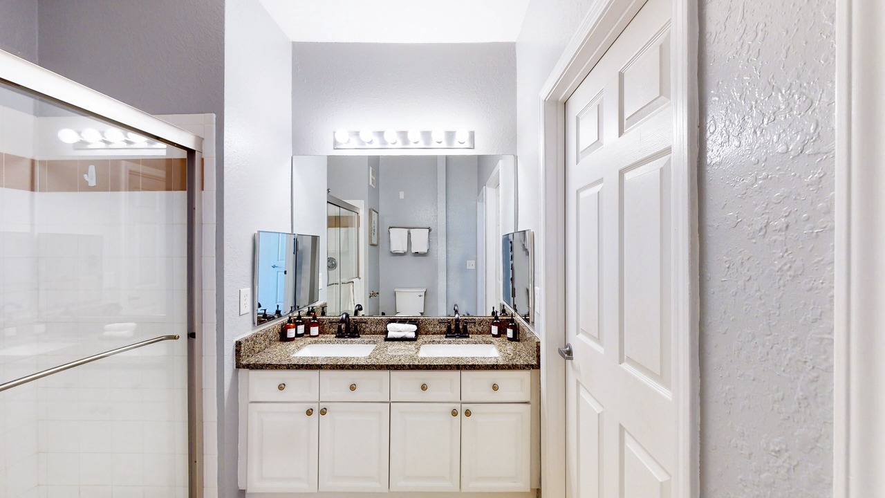 Photo of Bathroom in Loughman