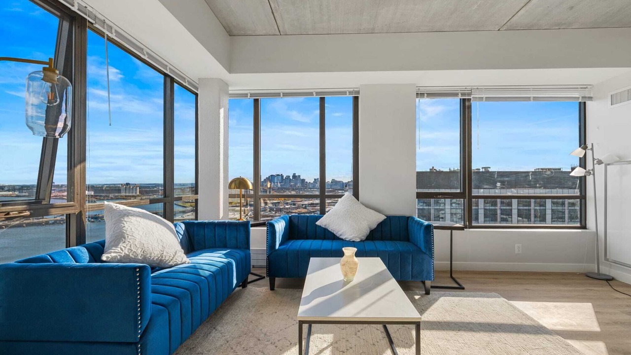 Photo of Livingroom in Assembly Square