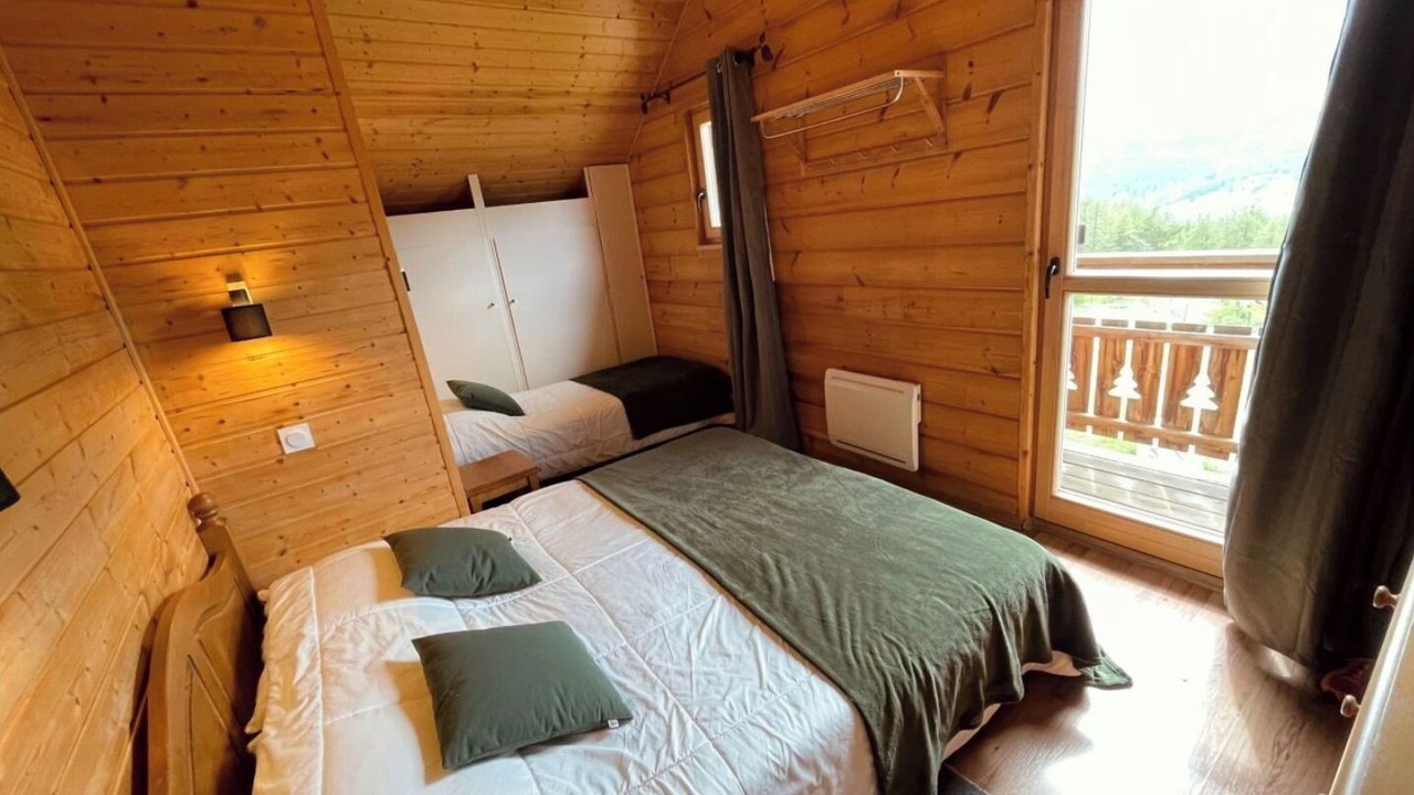 Photo of Bedroom in Le Devoluy