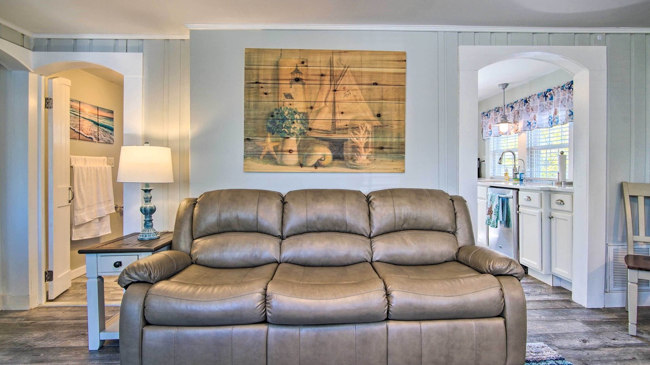 Photo of Livingroom in Wareham Center