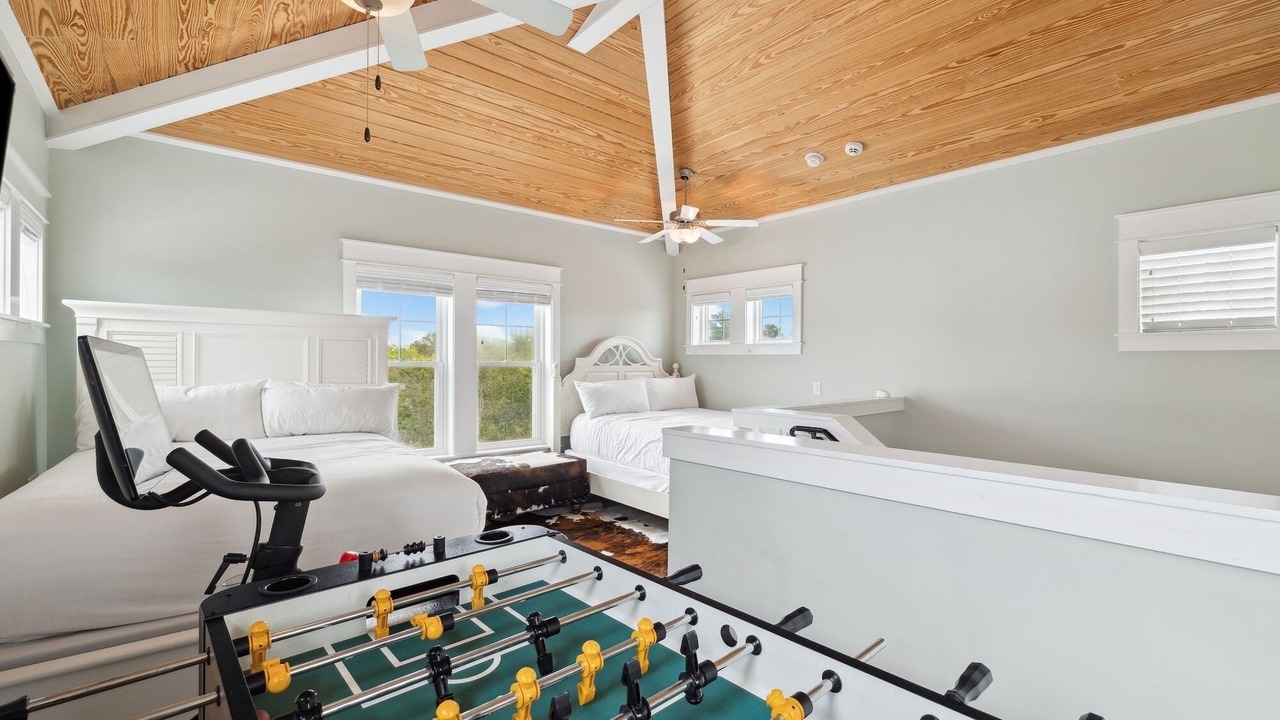 Photo of Bedroom in White's Gulfview