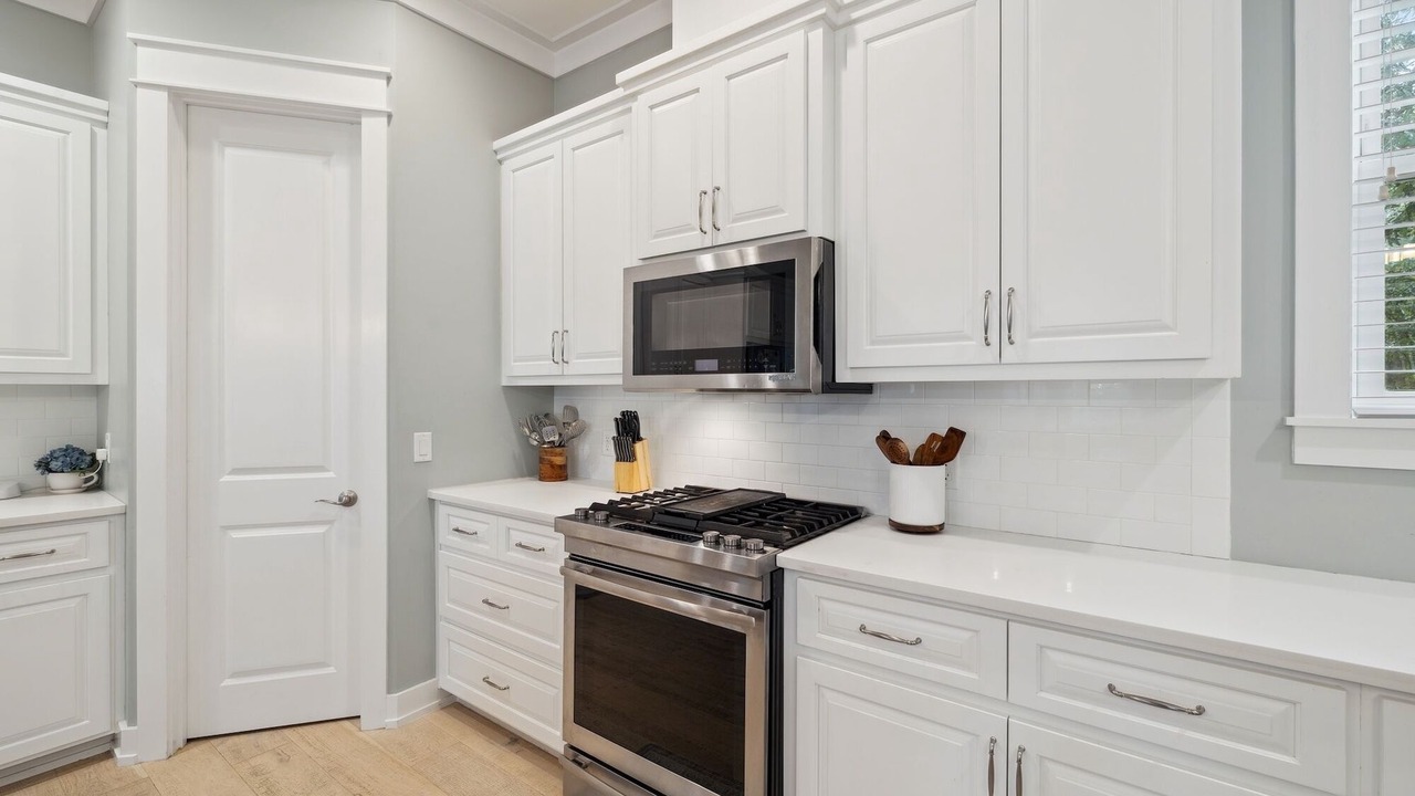 Photo of Kitchen in White's Gulfview