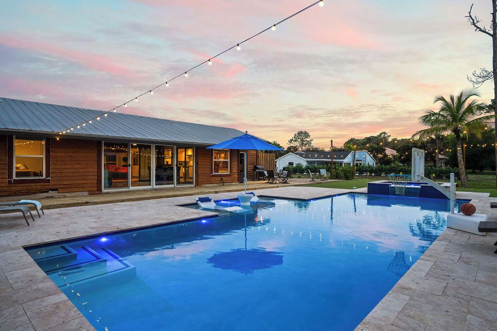 Photo of Outdoor in Jupiter Farms