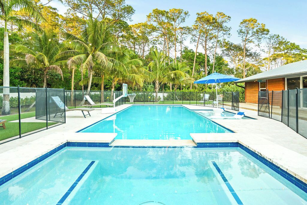 Photo of Outdoor in Jupiter Farms