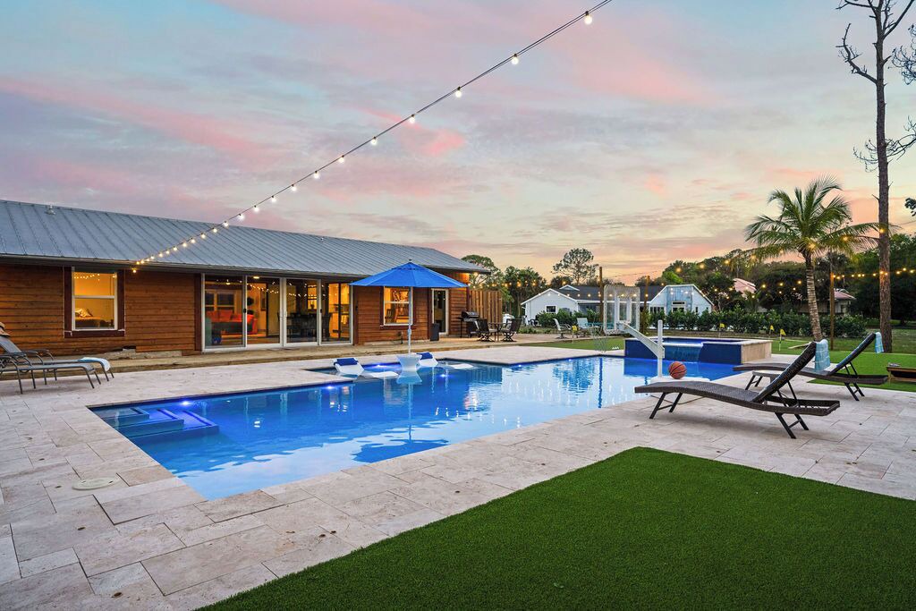 Photo of Outdoor in Jupiter Farms