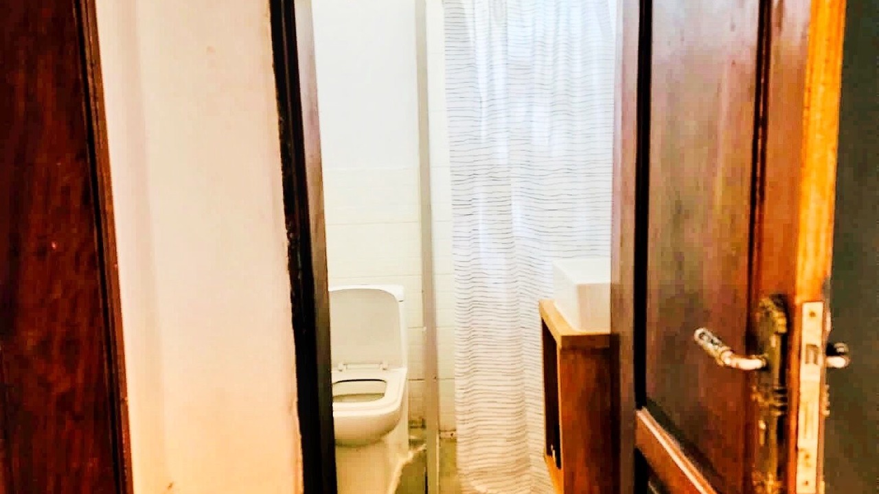Photo of Bathroom in Ngaliema