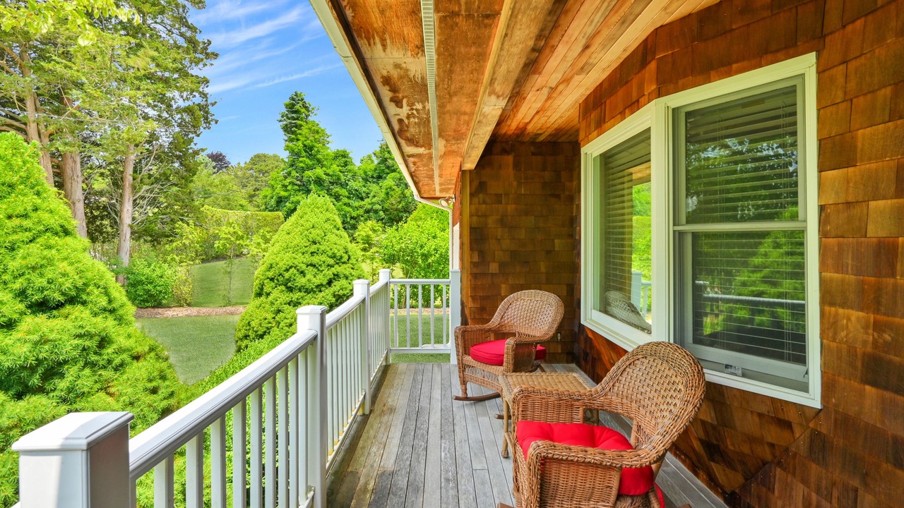 Photo of Patio Balcony in Shinnecock Hills