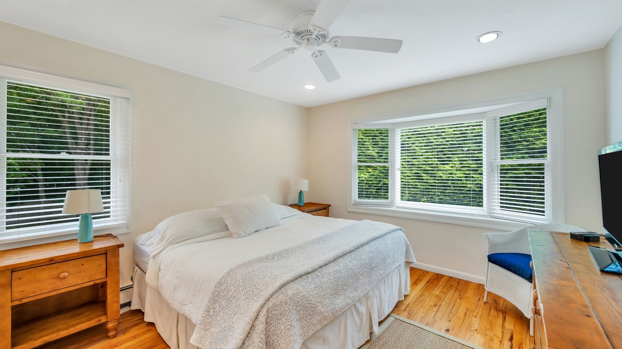 Photo of Bedroom in Shinnecock Hills