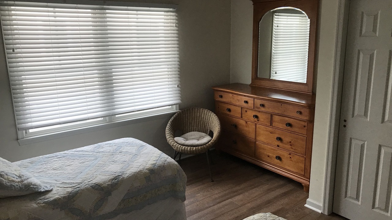 Photo of Bedroom in Avalon