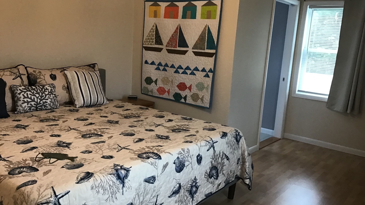 Photo of Bedroom in Captain's Cove