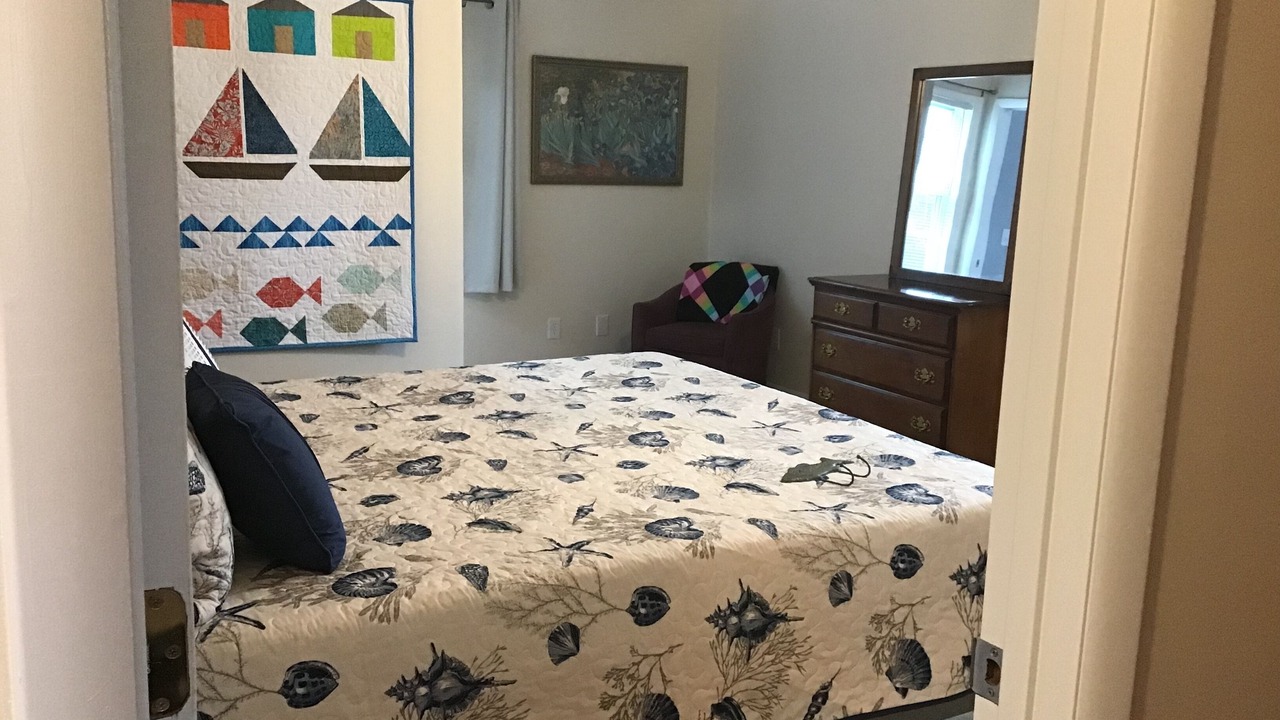 Photo of Bedroom in Captain's Cove