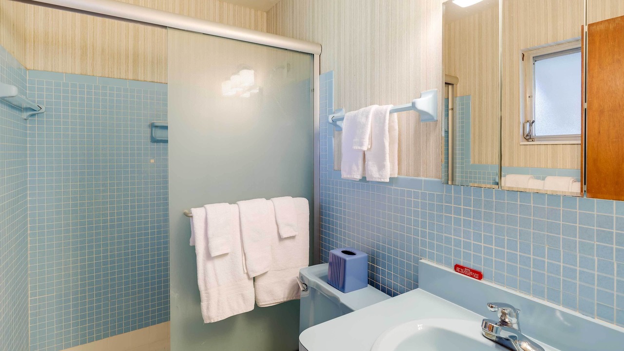 Photo of Bathroom in Catalina Isle Estates