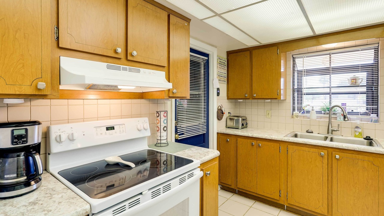Photo of Kitchen in Catalina Isle Estates