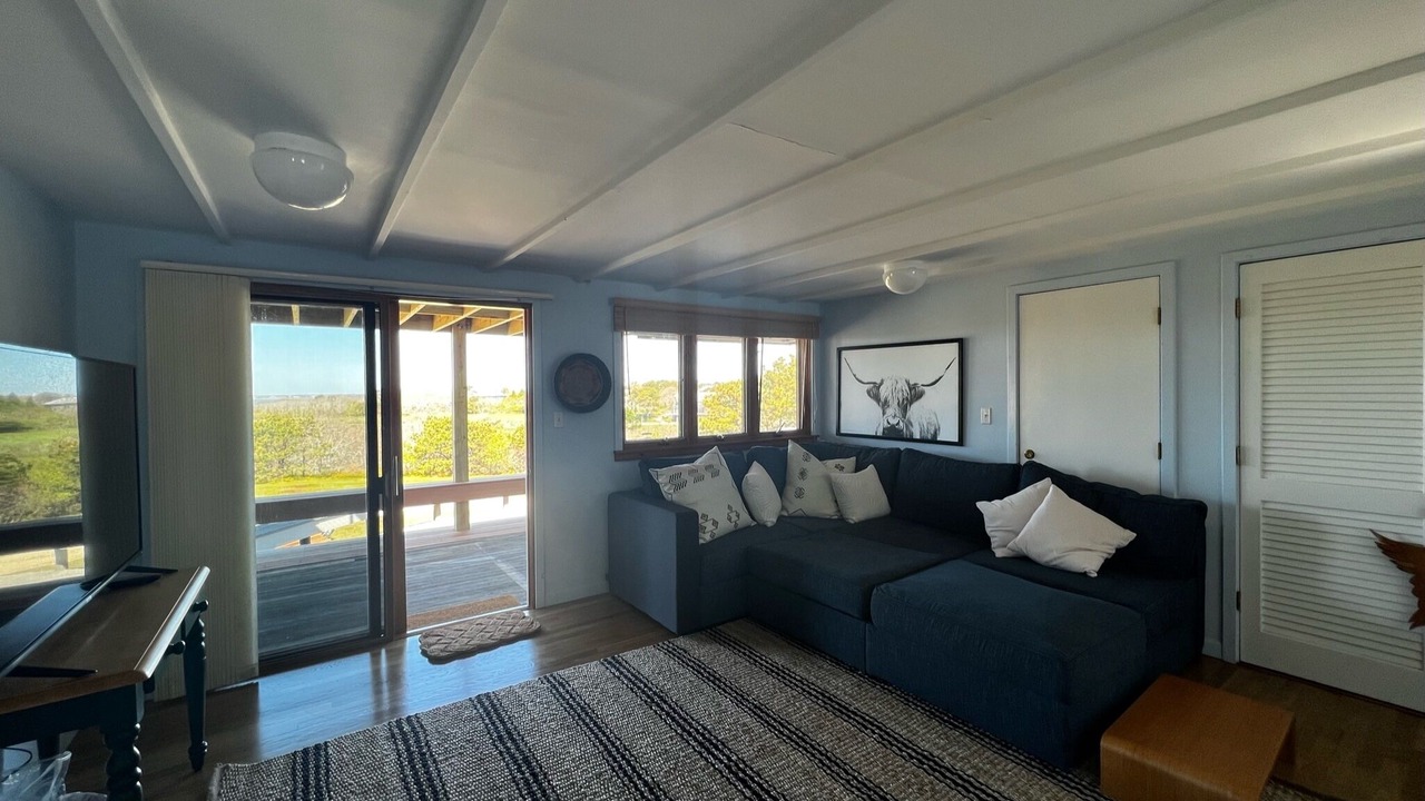 Photo of Livingroom in Edgartown