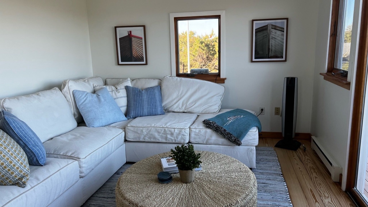 Photo of Livingroom in Edgartown