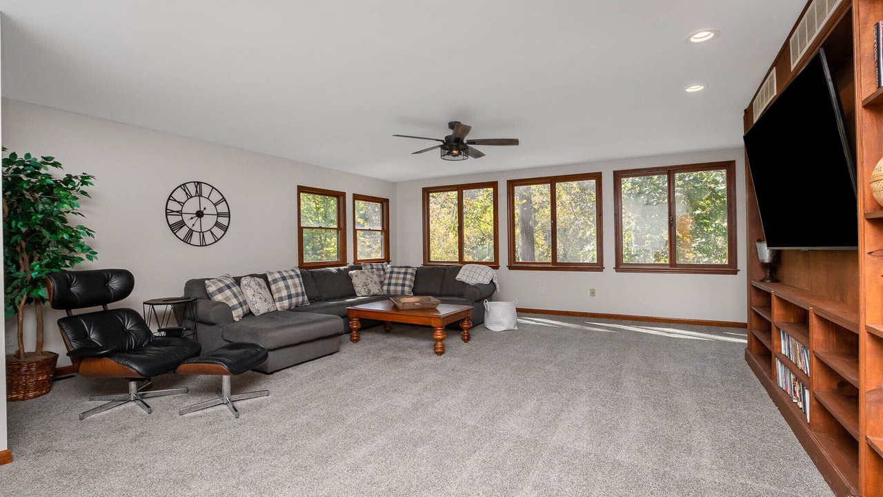 Photo of Livingroom in Brookville
