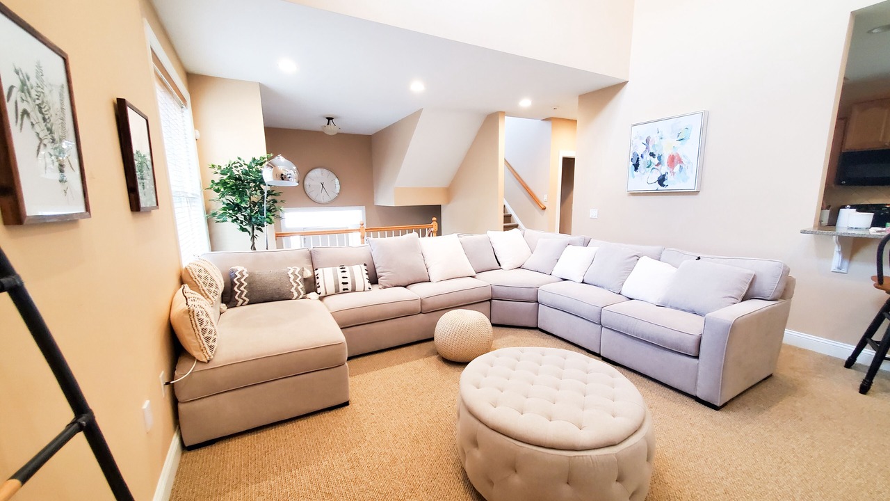Photo of Livingroom in Pittsfield