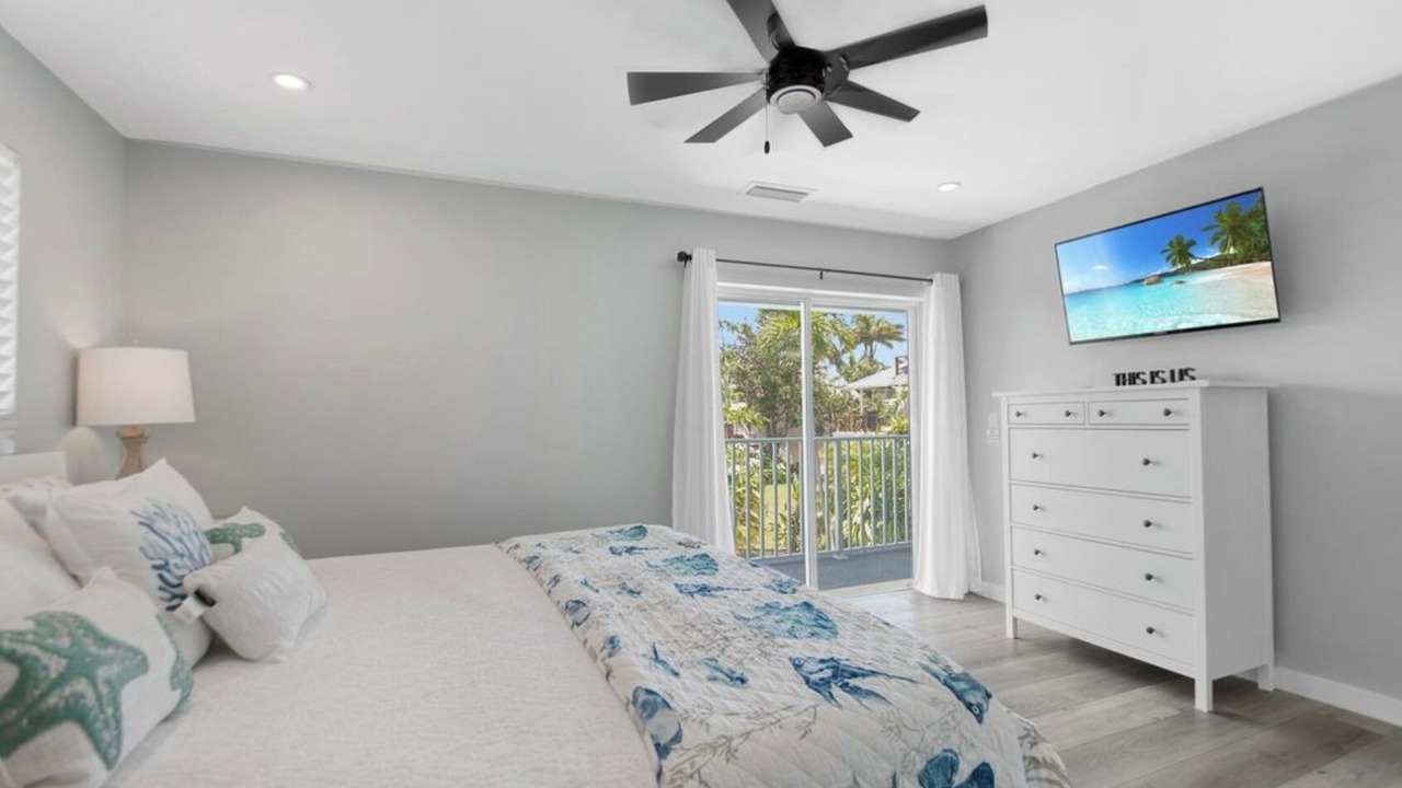 Photo of Bedroom in Isles of Capri