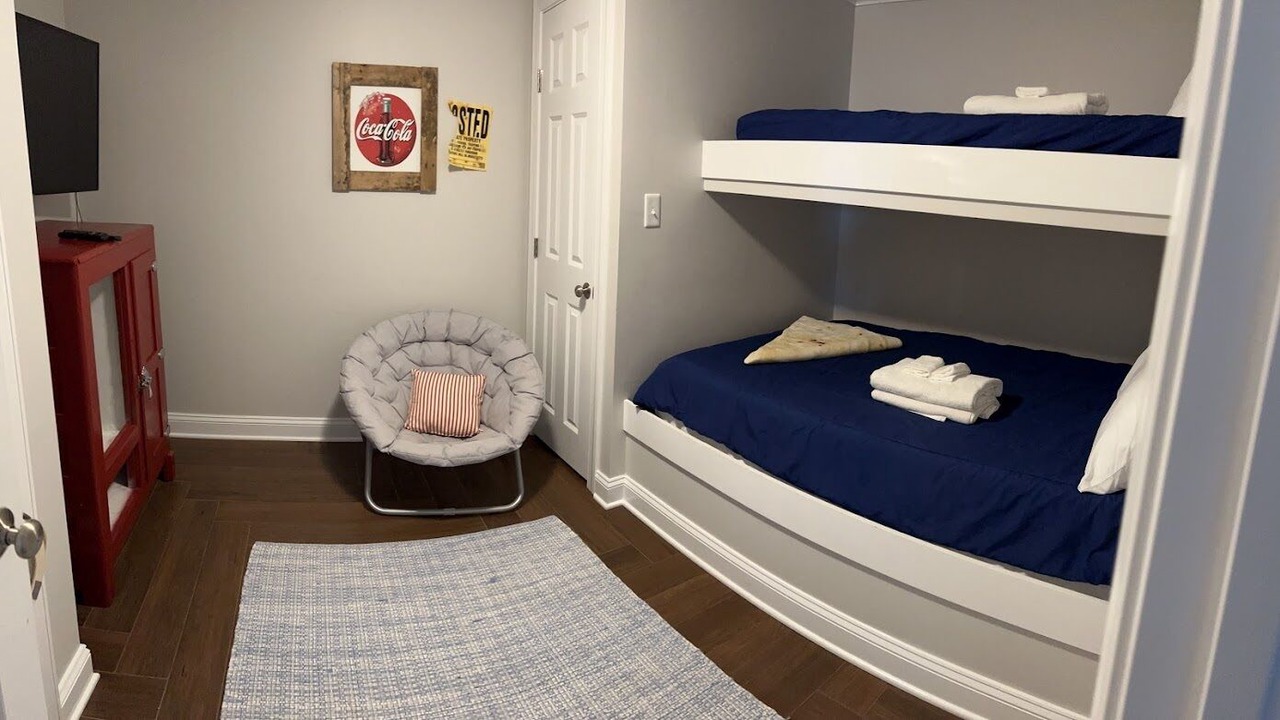 Photo of Bedroom in Deltaville