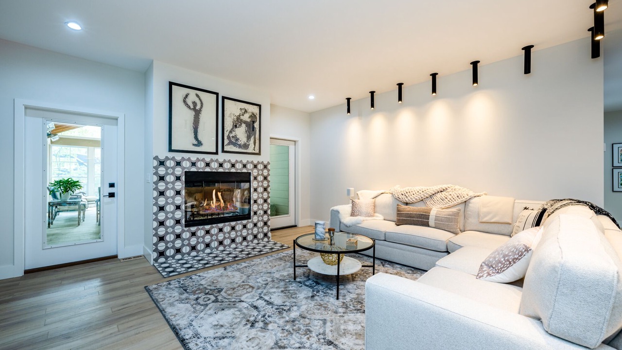 Photo of Livingroom in Grand Beach