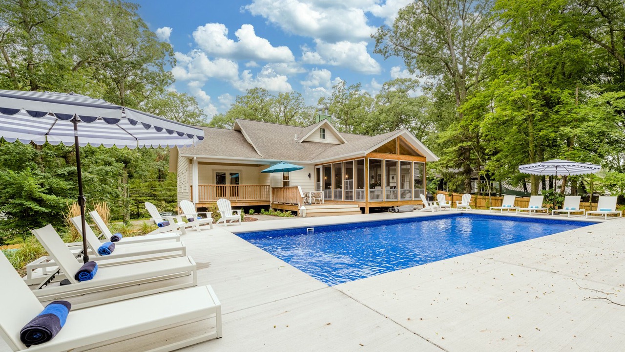 Photo of Outdoor in Grand Beach
