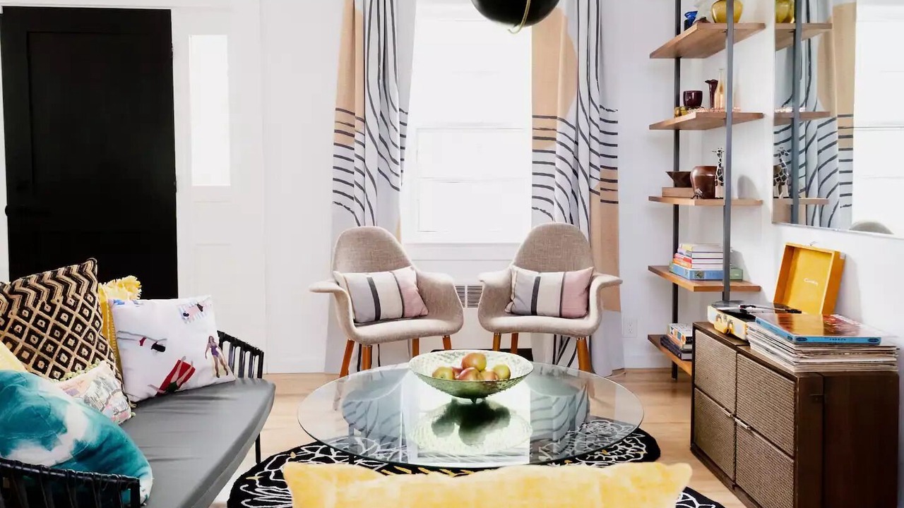 Photo of Livingroom in Phoenicia