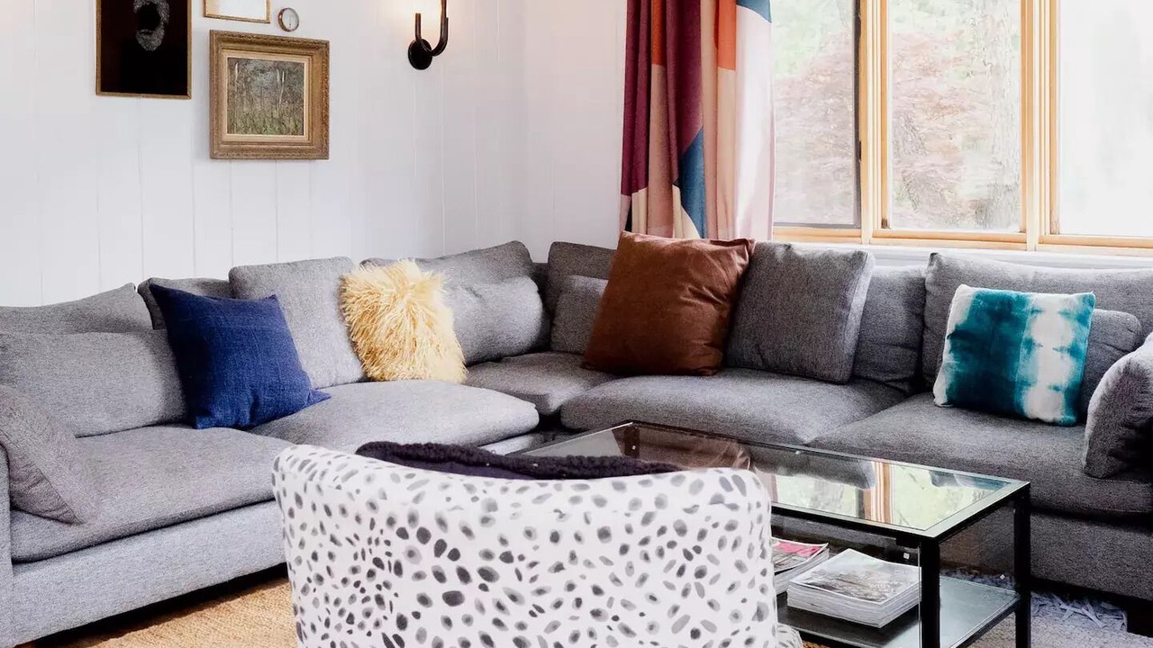 Photo of Livingroom in Phoenicia