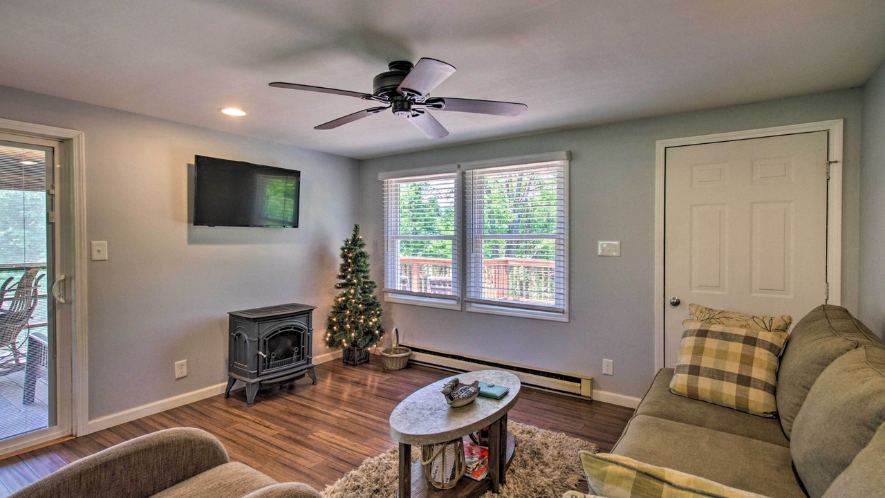Photo of Livingroom in Eagle Rock