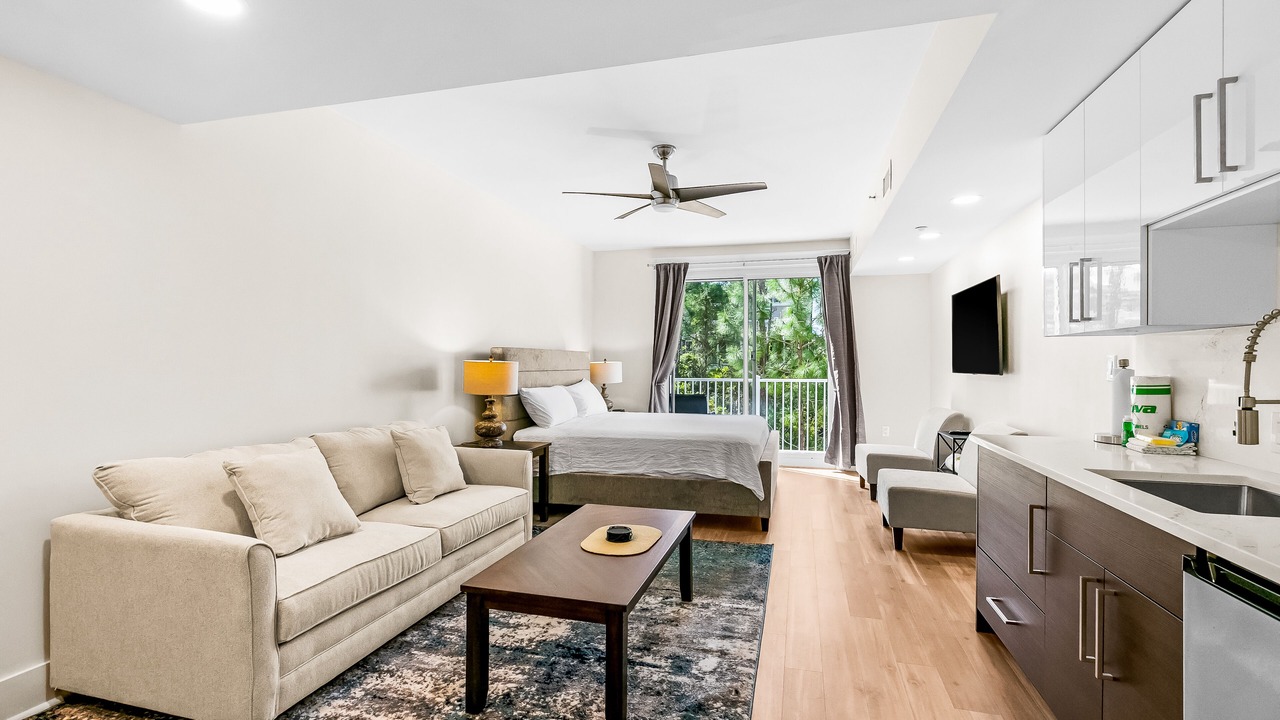Photo of Livingroom in Baytowne Wharf