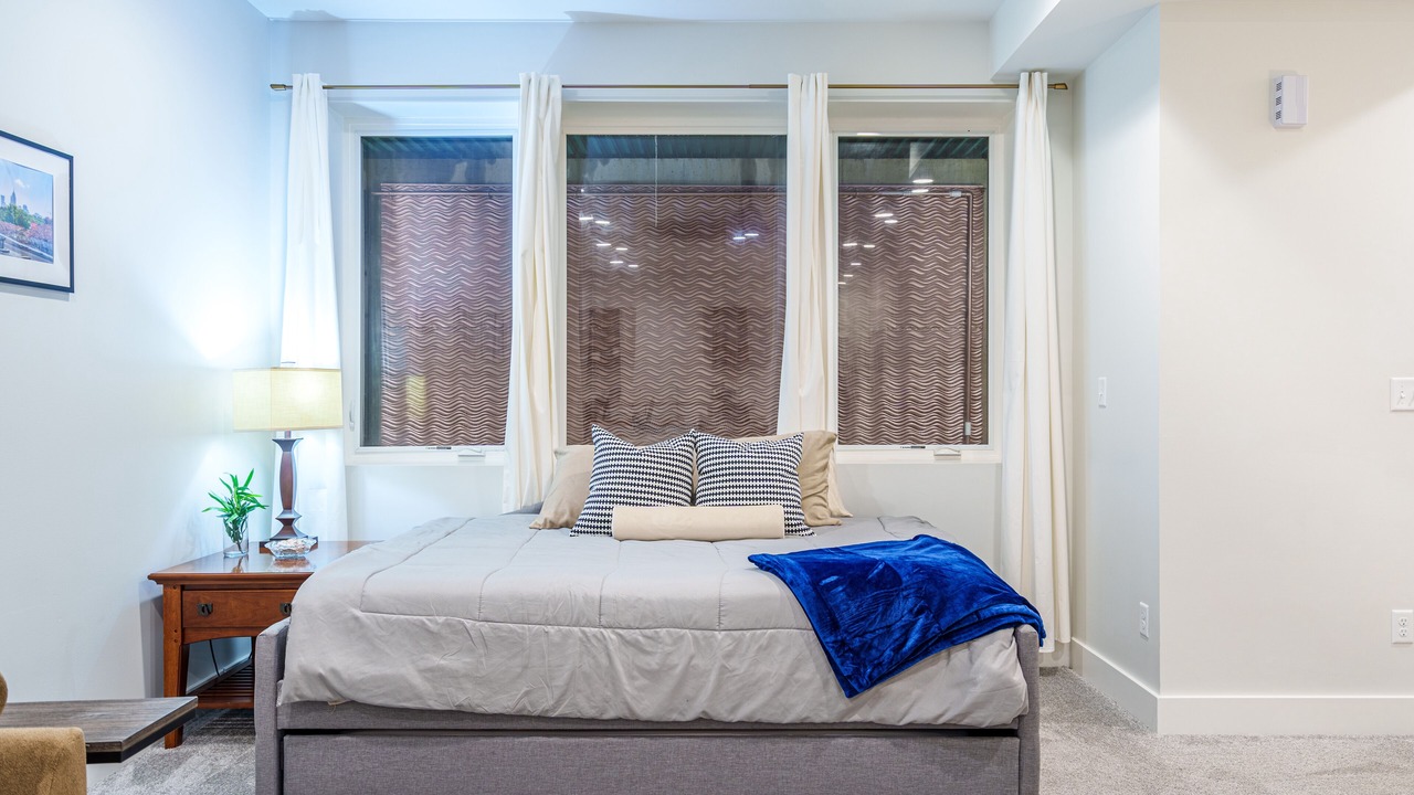 Photo of Bedroom in Fountain Square