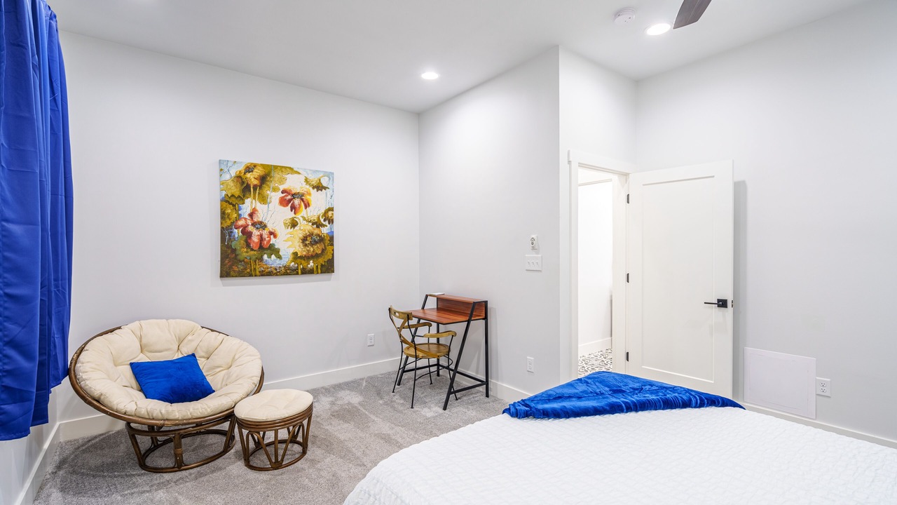 Photo of Bedroom in Fountain Square