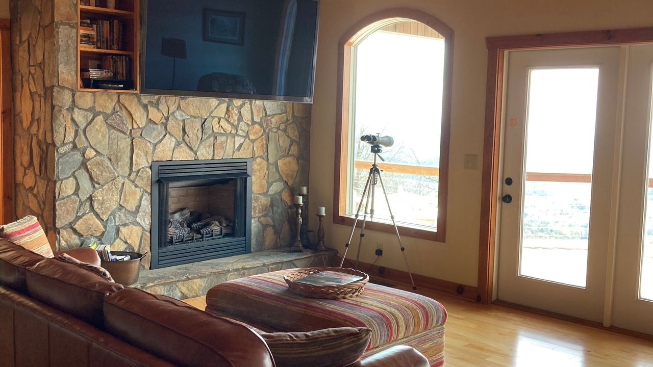 Photo of Livingroom in Piper Gap