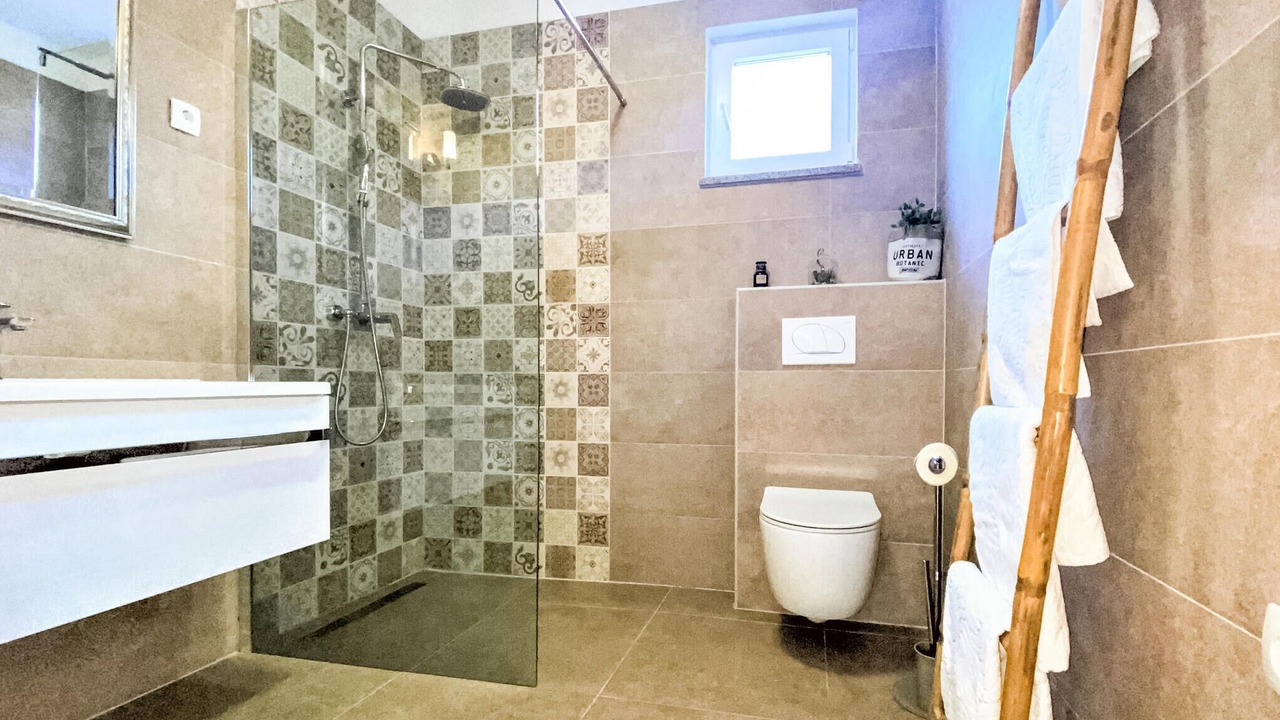 Photo of Bathroom in Cove Tri Zala (Zrnovo)