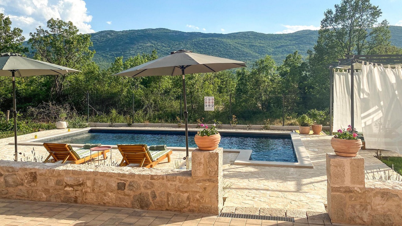 Photo of Outdoor in Cove Tri Zala (Zrnovo)