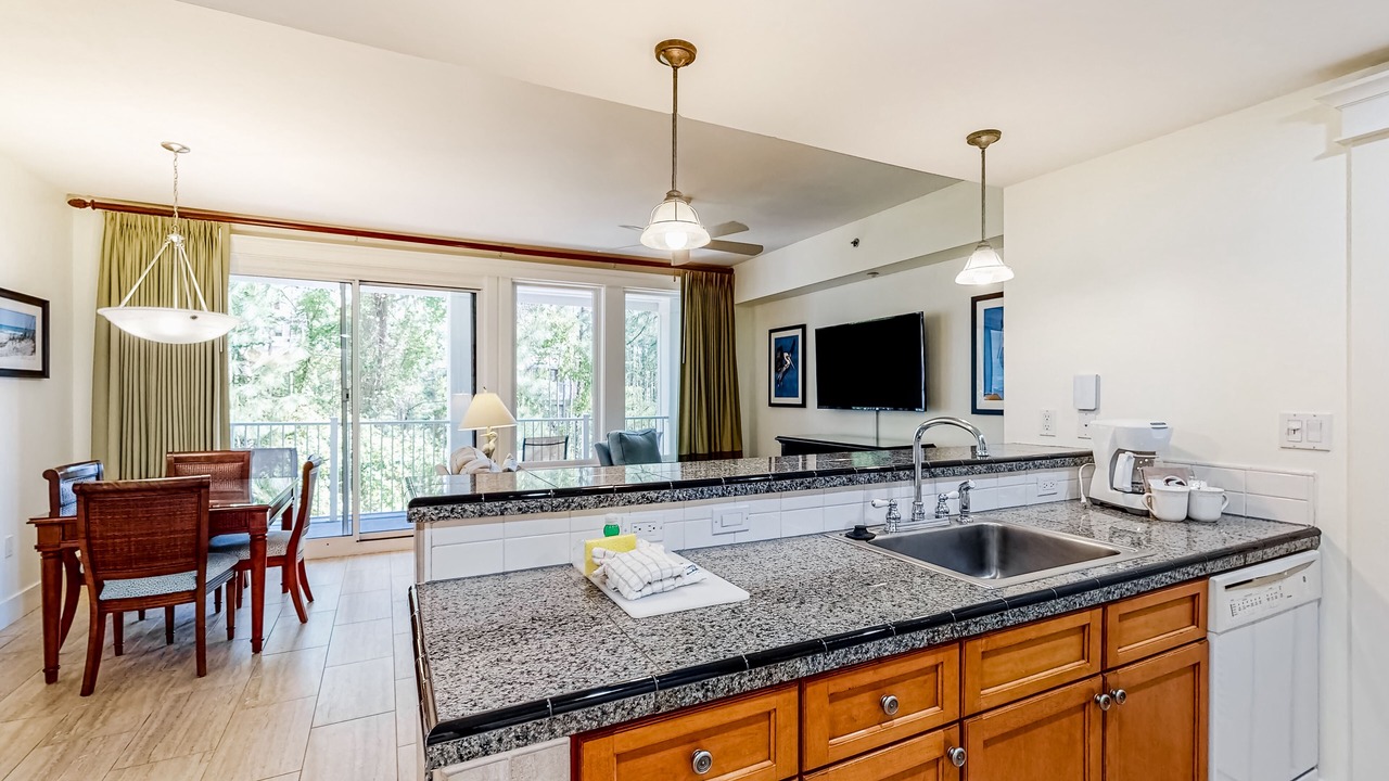 Photo of Kitchen in Baytowne Wharf