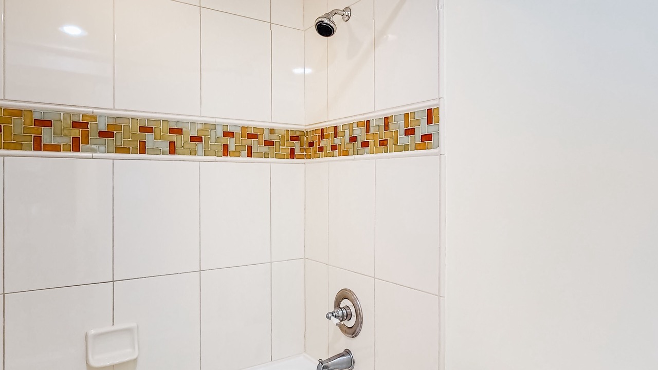 Photo of Bathroom in Baytowne Wharf