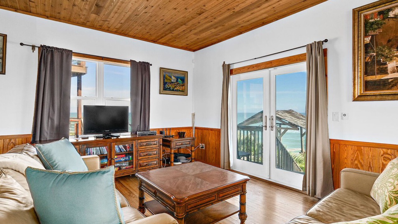 Photo of Livingroom in Painters Hill