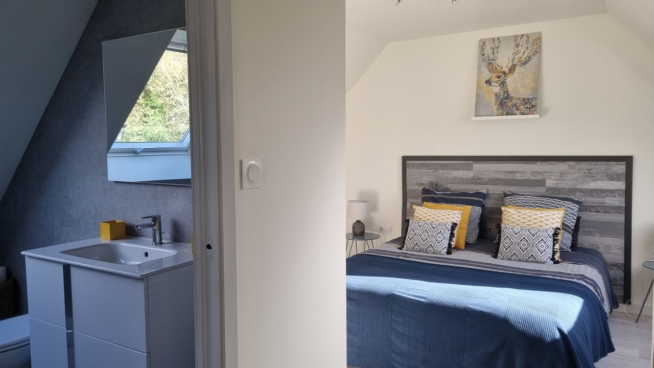 Photo of Bedroom in Ploneour-Lanvern