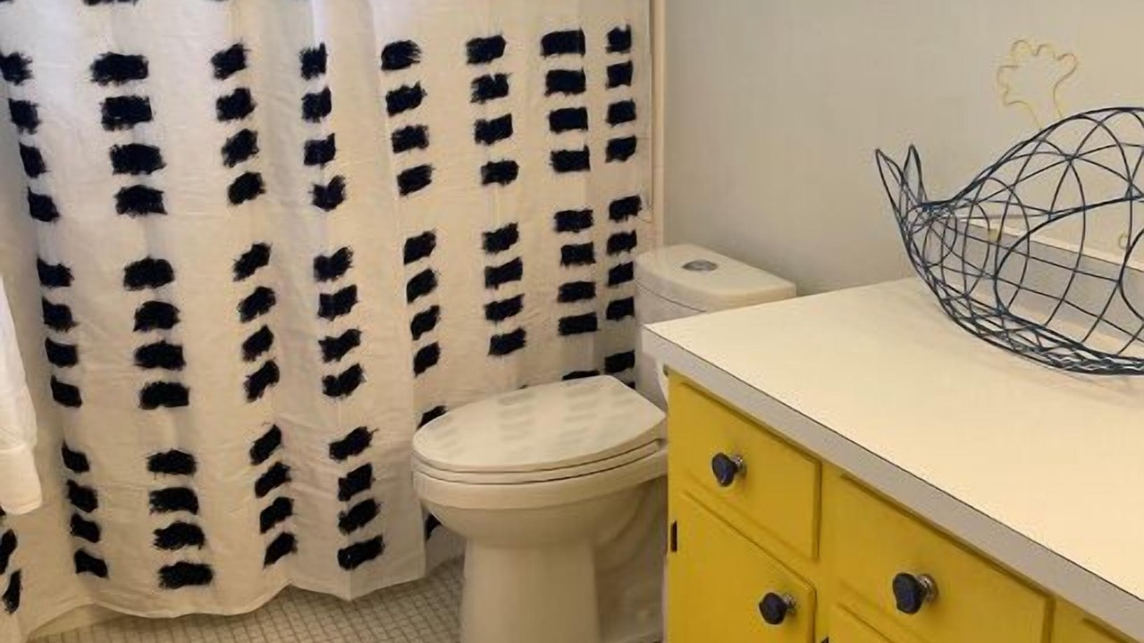 Photo of Bathroom in Treasure Beach Village