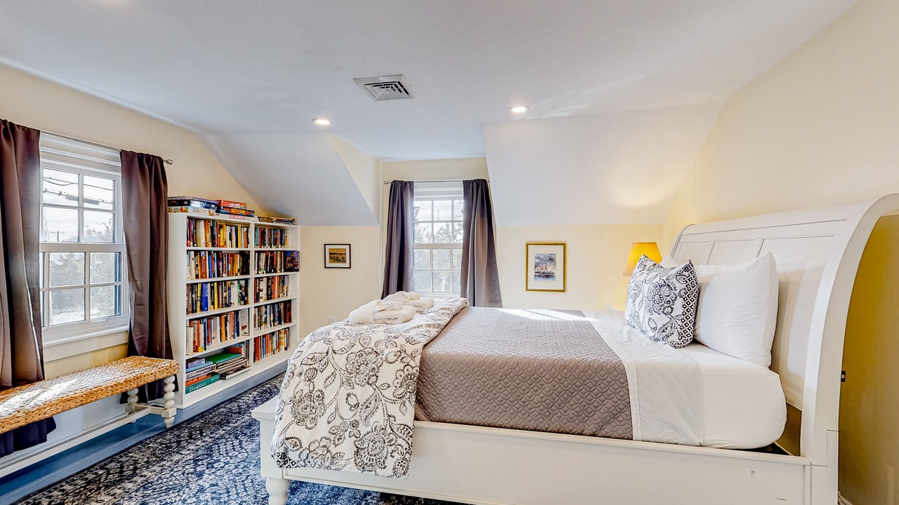 Photo of Bedroom in East Chop