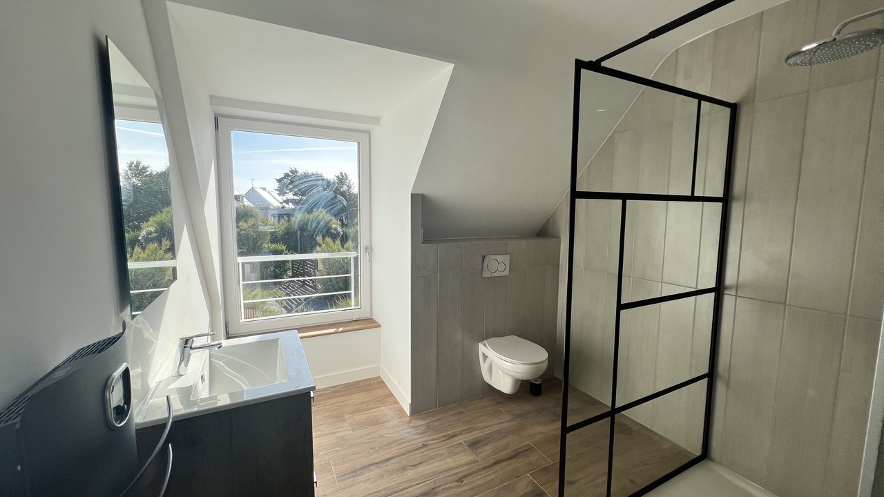 Photo of Bathroom in Saint-Guenole
