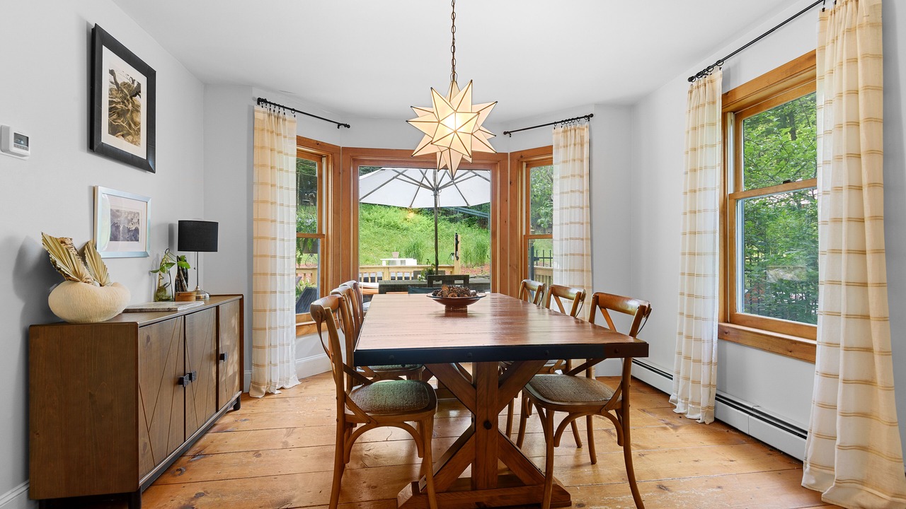 Photo of Livingroom in Montgomery