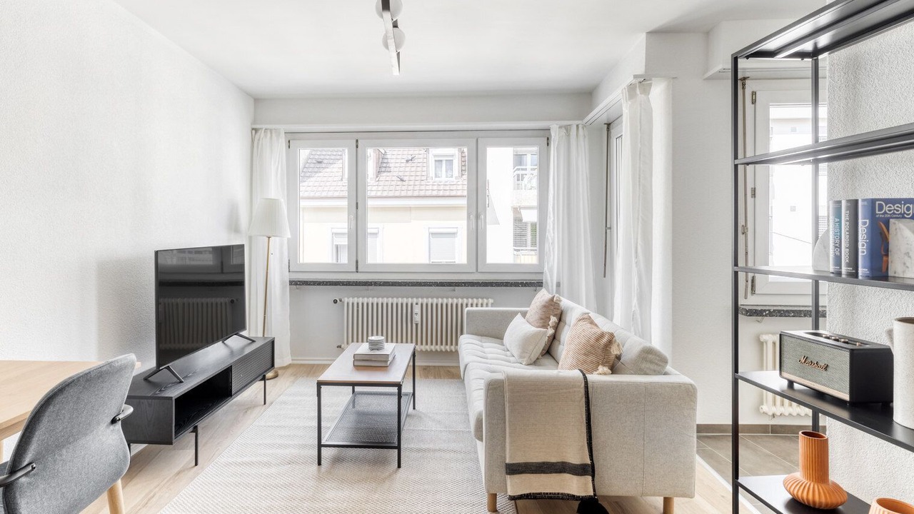 Photo of Livingroom in Iselin