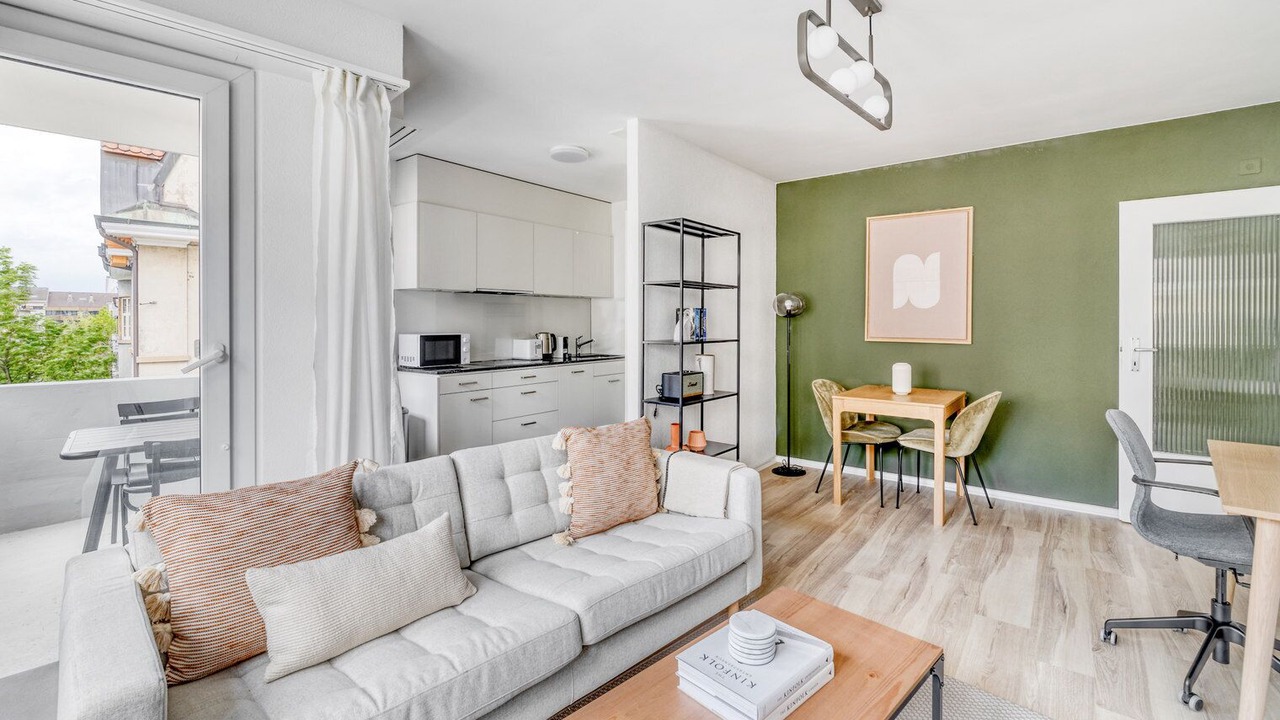 Photo of Livingroom in Iselin