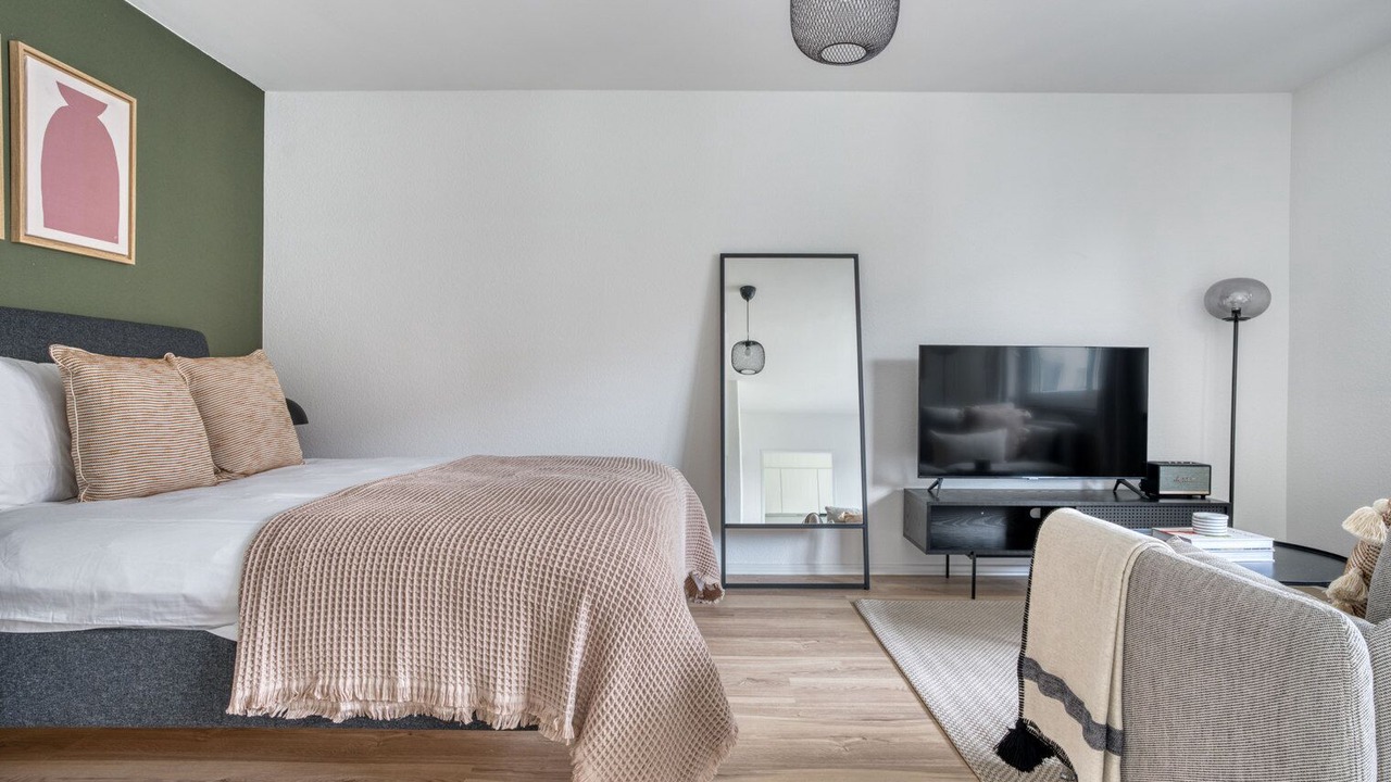 Photo of Bedroom in Iselin
