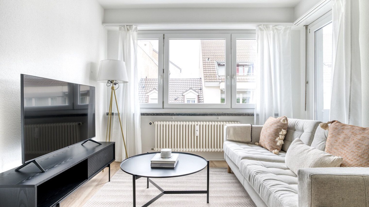 Photo of Livingroom in Iselin