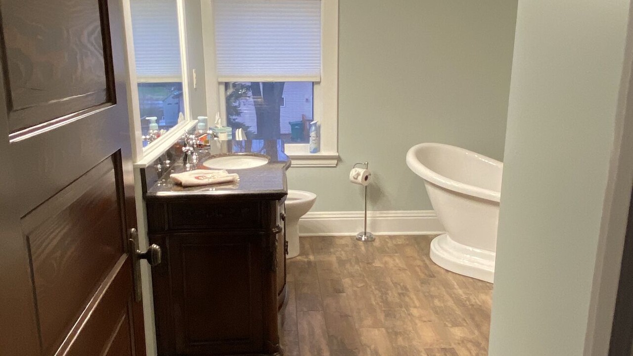 Photo of Bathroom in Roseland