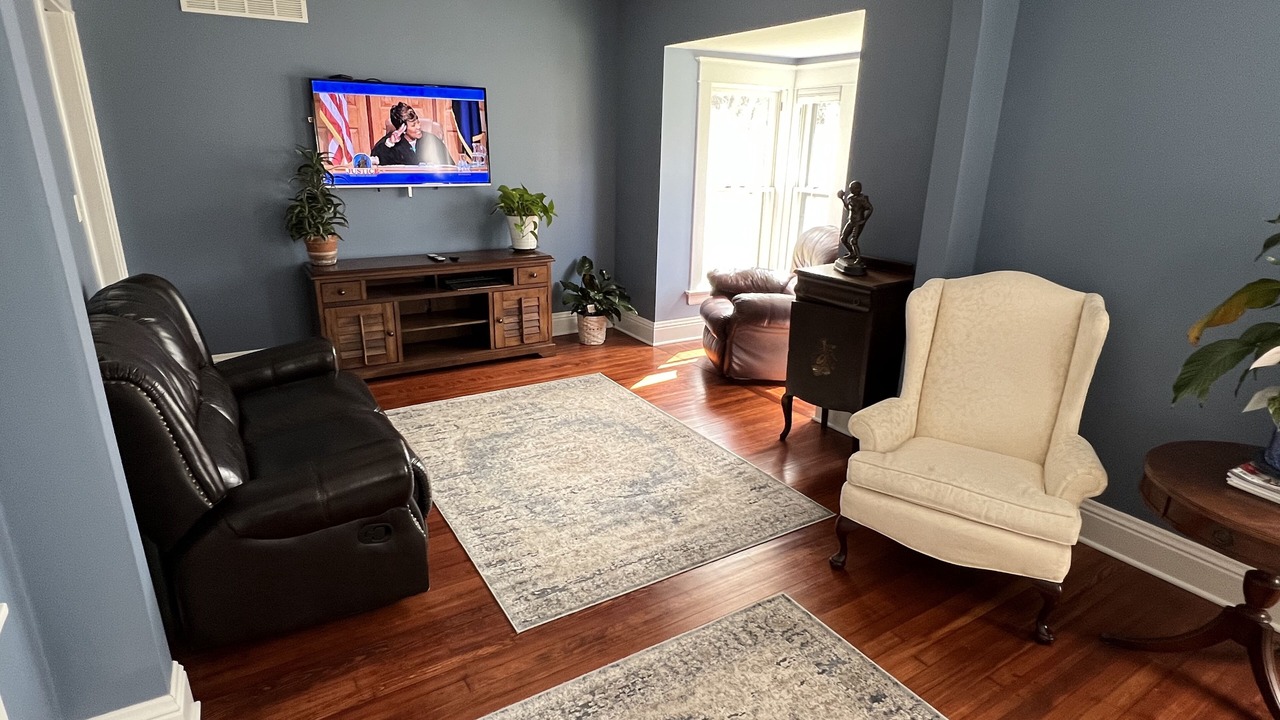 Photo of Livingroom in Roseland